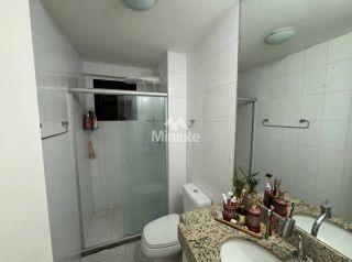 Apartamento Para Alugar com 3 quartos sendo 1 suíte no bairro Santa Mônica em Feira De Santana