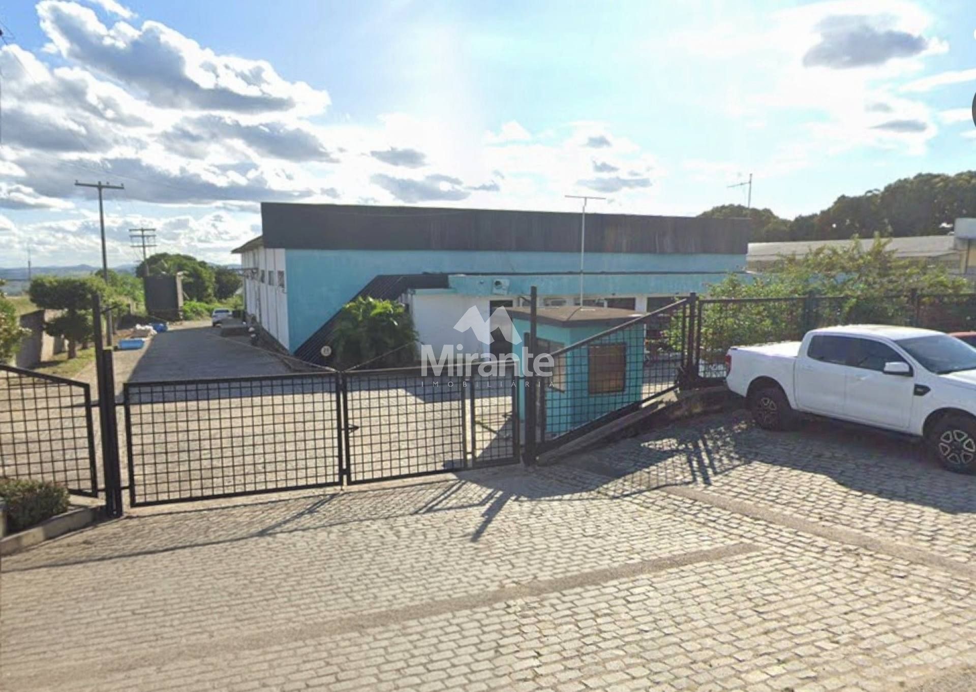 Galpão / Depósito / Armazém Para Vender no bairro CIS em Feira De Santana