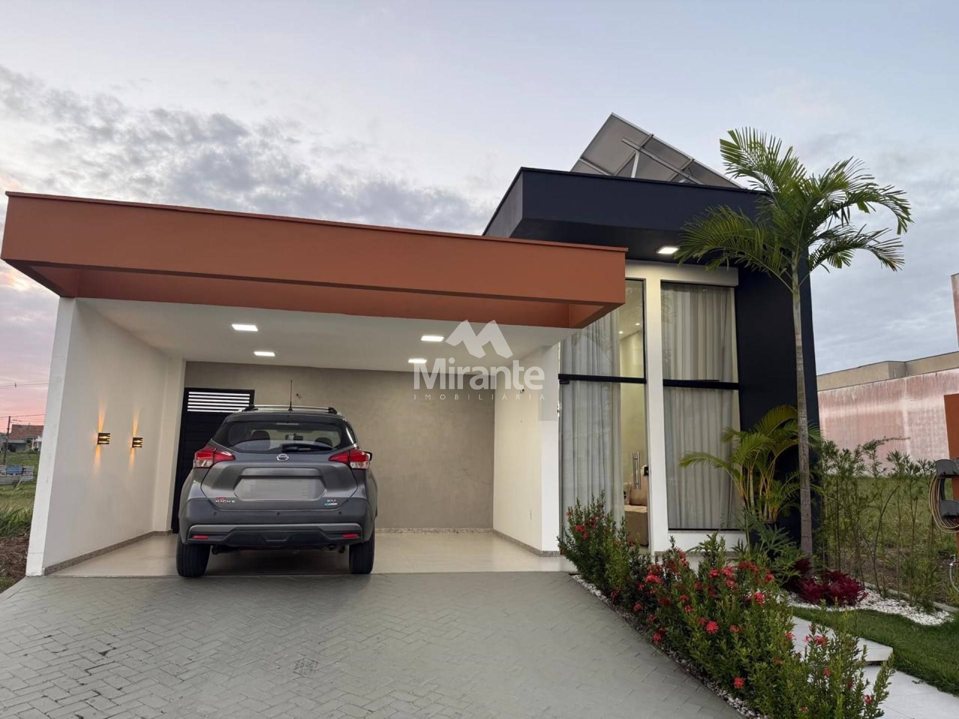 Casa de Condomínio Para Vender com 3 quartos sendo 1 suíte no bairro Chaparral em Feira De Santana