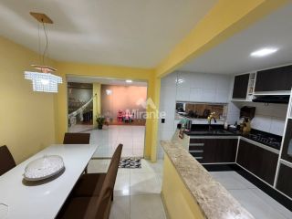 Casa de Condomínio Para Vender com 4 quartos sendo 1 suíte no bairro Sim em Feira De Santana