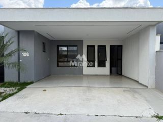 Casa à Venda no Condomínio Dux Residence com 3 Quartos sendo 1 suíte no Registro em Feira de Santana
