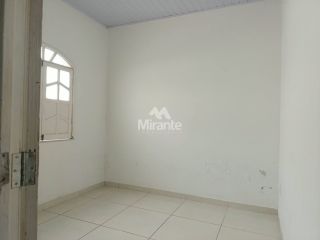 Casa Para Alugar com 3 quartos sendo 1 suíte no bairro Jardim Cruzeiro em Feira De Santana