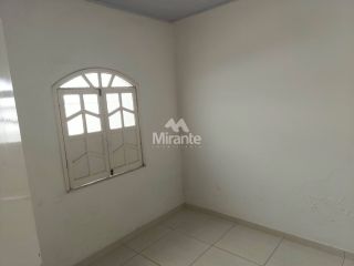 Casa Para Alugar com 3 quartos sendo 1 suíte no bairro Jardim Cruzeiro em Feira De Santana