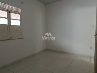 Casa Para Alugar com 3 quartos sendo 1 suíte no bairro Jardim Cruzeiro em Feira De Santana