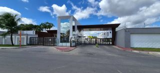Casa de Condomínio Para Vender com 4 quartos sendo 2 suítes no bairro Lagoa Salgada em Feira De Santana