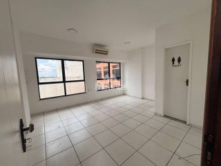 Sala Comercial Para Alugar no bairro Centro em Feira De Santana