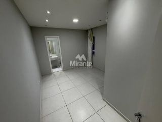 Casa de Condomínio Para Vender com 3 quartos sendo 1 suíte no bairro Registro em Feira De Santana