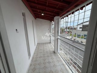 Casa Para Alugar com 2 quartos sendo 1 suíte no bairro Centro em Feira De Santana