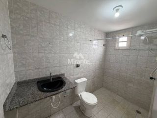 Casa Para Alugar com 2 quartos sendo 1 suíte no bairro Centro em Feira De Santana