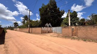 Chácara Para Alugar com 4 quartos sendo 1 suíte no bairro Lagoa Salgada em Feira De Santana