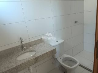 Casa de Condomínio Para Vender com 3 quartos sendo 3 suítes no bairro Registro em Feira De Santana