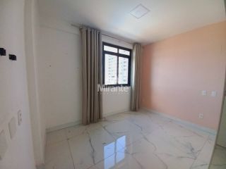 Apartamento Para Alugar com 3 quartos sendo 1 suíte no bairro Santa Mônica em Feira De Santana