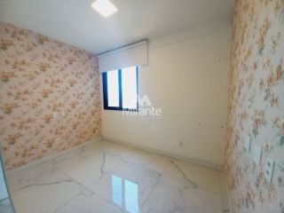 Apartamento Para Alugar com 3 quartos sendo 1 suíte no bairro Santa Mônica em Feira De Santana