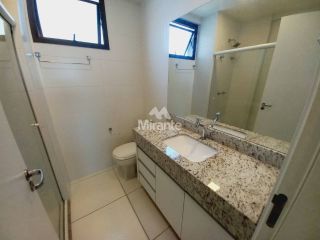 Apartamento Para Alugar com 3 quartos sendo 1 suíte no bairro Santa Mônica em Feira De Santana