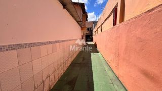 Casa Comercial Para Vender com 3 quartos no bairro Centro em Feira De Santana