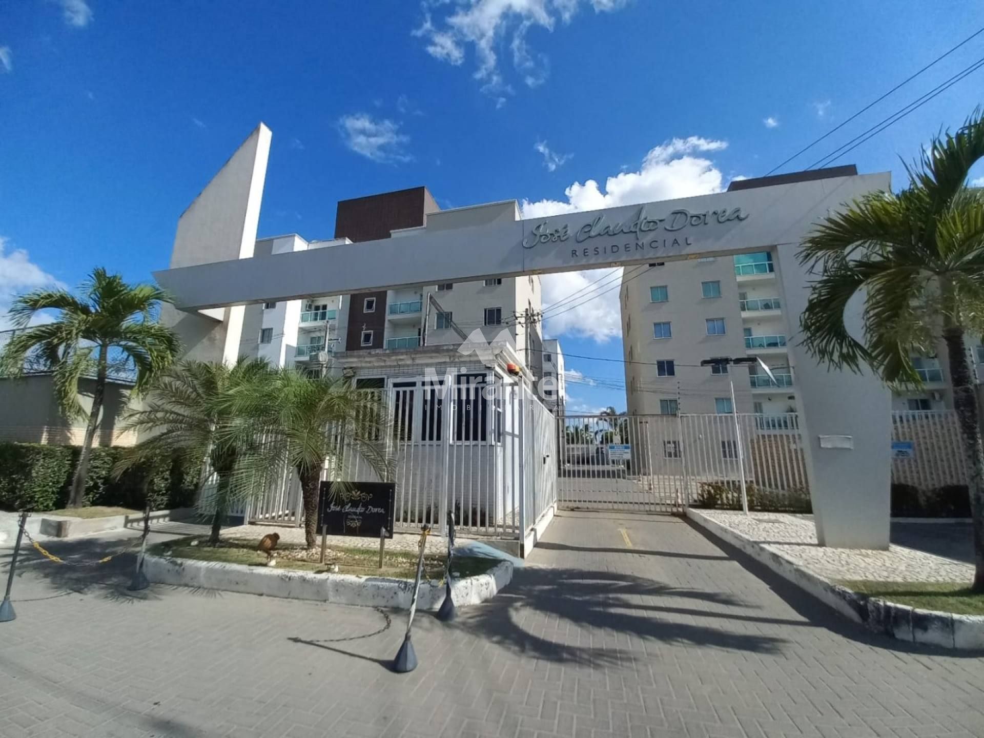 Apartamento Para Vender com 2 quartos sendo 1 suíte no bairro Sim em Feira De Santana