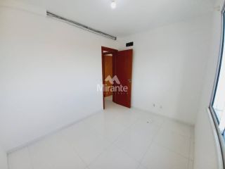 Apartamento Para Vender com 2 quartos sendo 1 suíte no bairro Sim em Feira De Santana