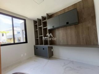 Casa de Condomínio Para Alugar com 4 quartos sendo 2 suítes no bairro Lagoa Salgada em Feira De Santana