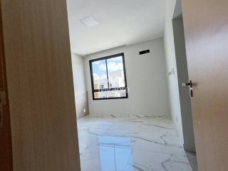 Casa de Condomínio Para Vender com 4 quartos sendo 2 suítes no bairro Lagoa Salgada em Feira De Santana