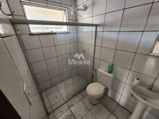 Apartamento Para Alugar com 2 quartos sendo 1 suíte no bairro Centro em Feira De Santana