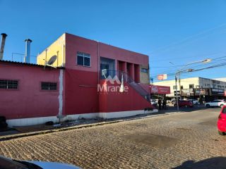Apartamento Para Alugar com 2 quartos sendo 1 suíte no bairro Centro em Feira De Santana