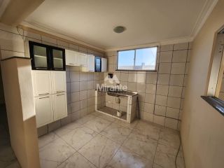 Apartamento Para Alugar com 2 quartos sendo 1 suíte no bairro Centro em Feira De Santana