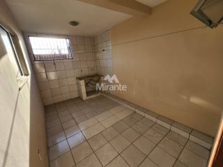 Apartamento Para Alugar com 2 quartos sendo 1 suíte no bairro Centro em Feira De Santana