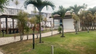 Casa de Condomínio Para Alugar com 3 quartos sendo1 suíte no bairro Sim em Feira De Santana