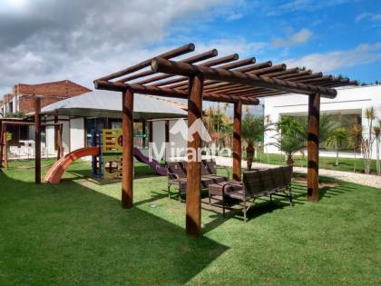 Casa de Condomínio Para Alugar com 3 quartos sendo1 suíte no bairro Sim em Feira De Santana