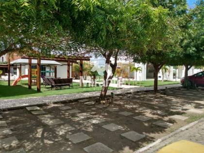 Casa de Condomínio Para Alugar com 3 quartos sendo1 suíte no bairro Sim em Feira De Santana