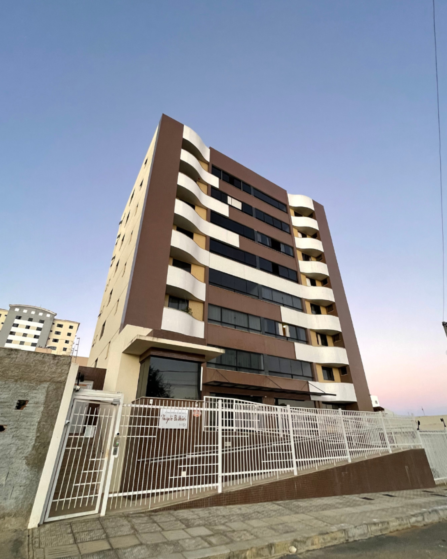 APARTAMENTO HAYDE BULHÕES – CANDEIAS