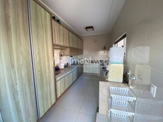CASA DE ESQUINA PONTO COMERCIAL
