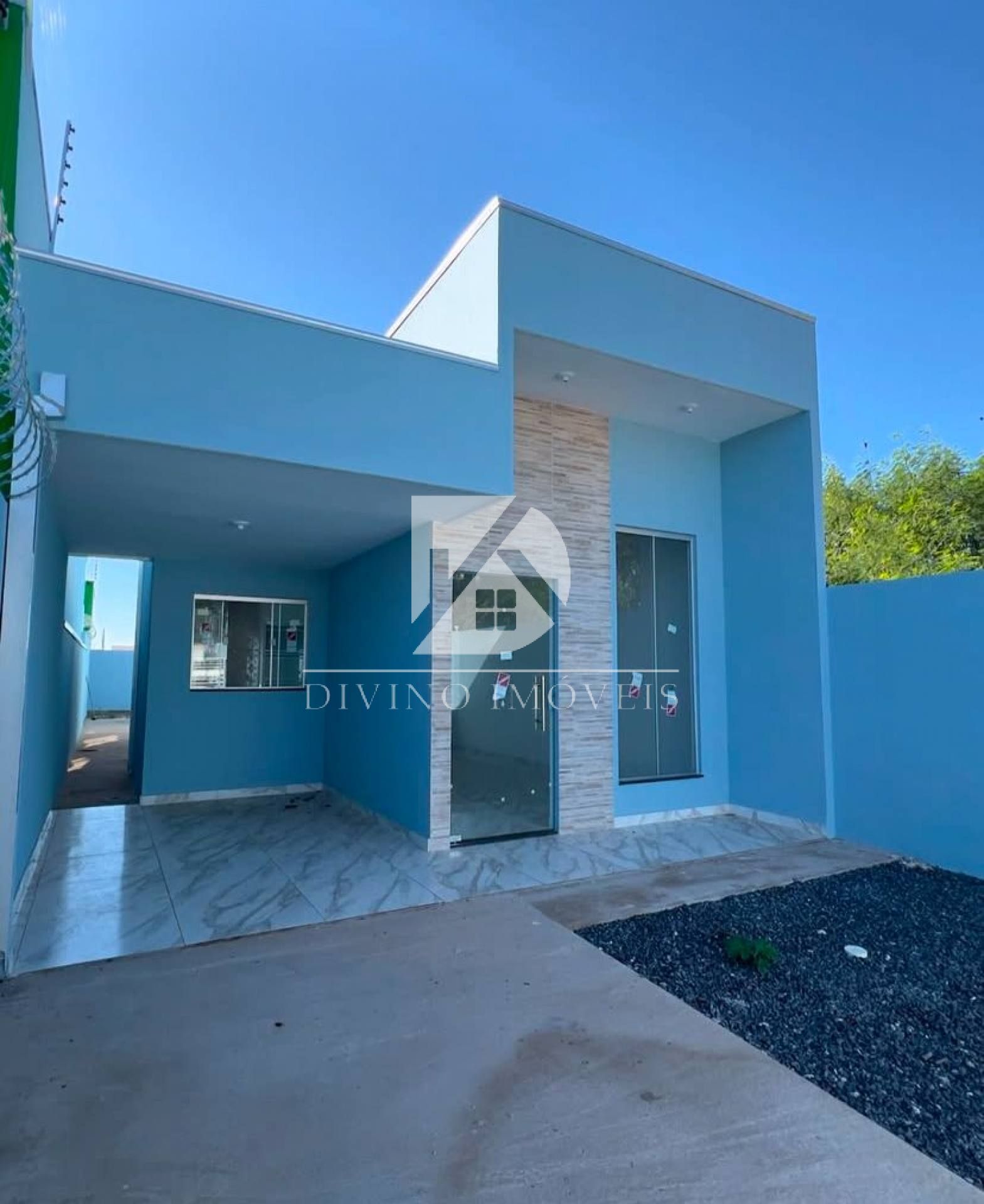 IMOVEL COM 2 QUARTOS, UM SENDO SUITE, SALA/COZINHA E BANHEIRO SOCIAL