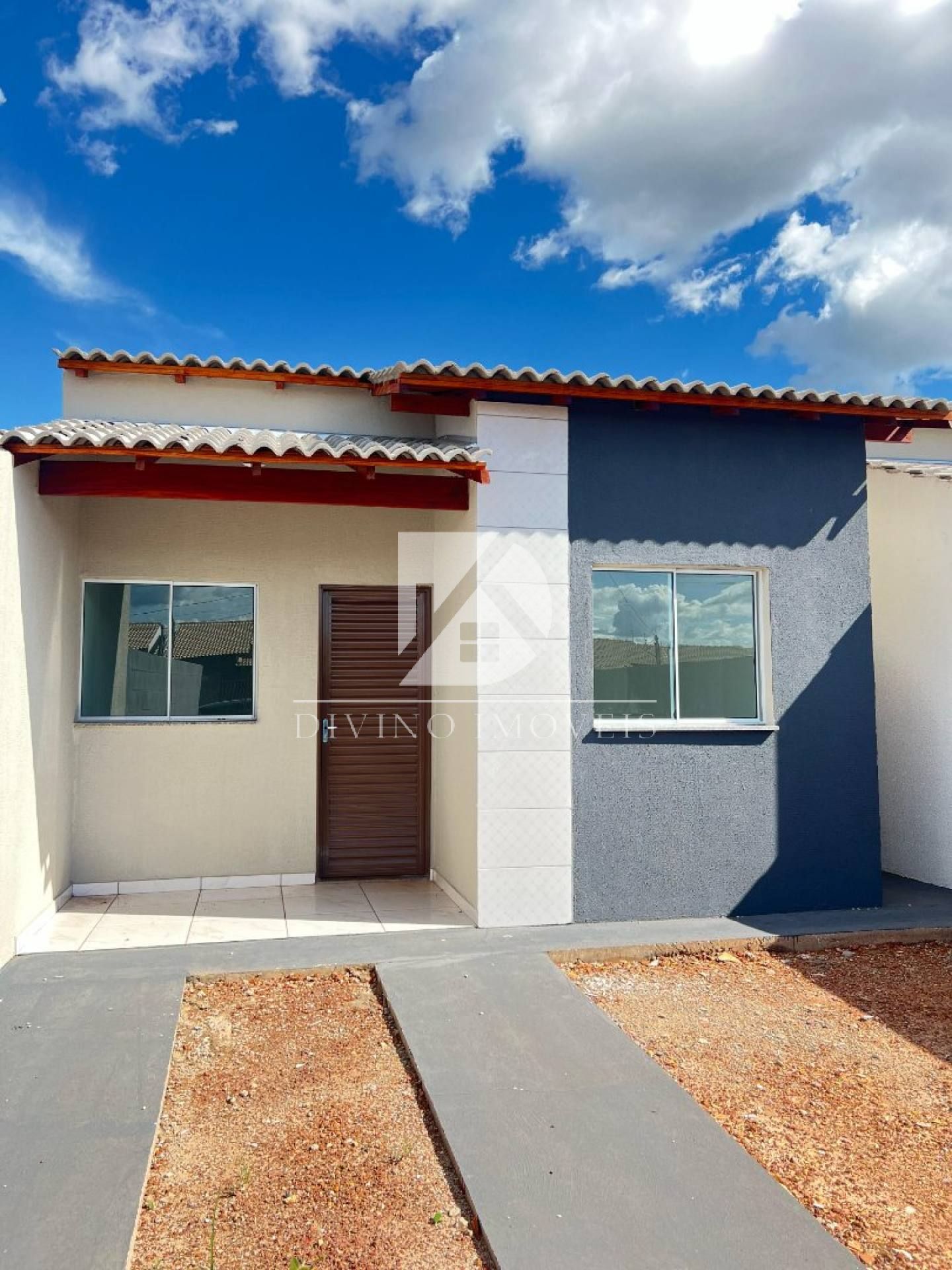 Casa com 2 quartos no bairro NOVO MUNDO em Várzea Grande MT