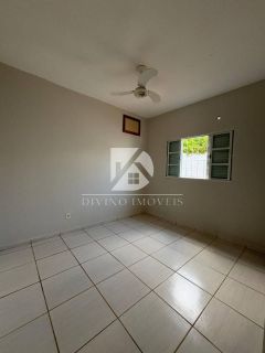 CASA LINDA NO SANTA TEREZINHA, COM 2 QUARTOS