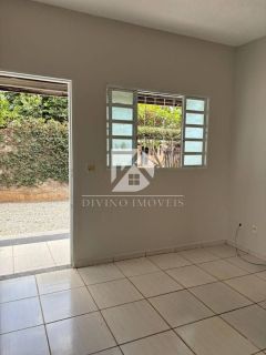 CASA LINDA NO SANTA TEREZINHA, COM 2 QUARTOS