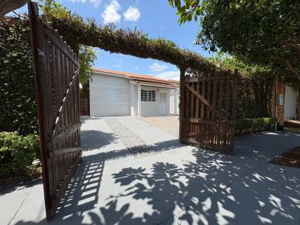 CASA LINDA NO SANTA TEREZINHA, COM 2 QUARTOS