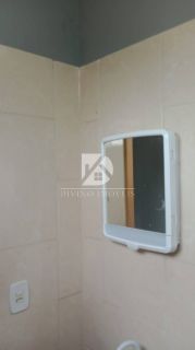 VENDO SOBRADO NO CRISTO REI COM PONTO COMERCIAL NA FRENTE E CASA COM 3/4 NO FUNDO