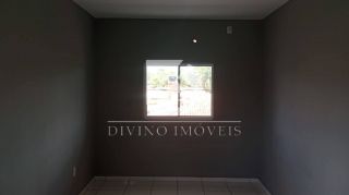 VENDO SOBRADO NO CRISTO REI COM PONTO COMERCIAL NA FRENTE E CASA COM 3/4 NO FUNDO