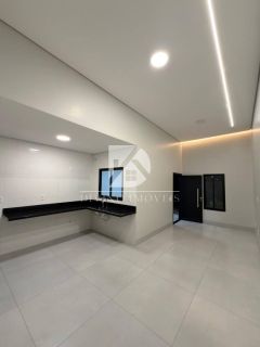 VENDE-SE CASA EM CUIÁBA- JARDIM GRAMADO