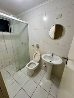 Apartamento próximo ao mar à venda no bairro Meia Praia