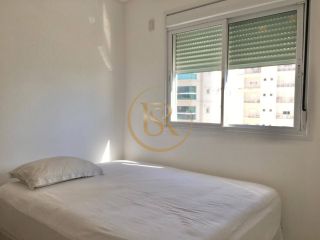 Apartamento vista mar disponível para locação anual