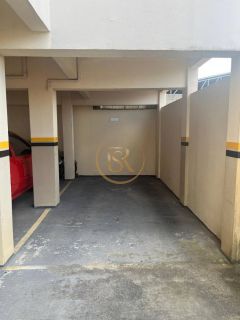 Apartamento disponível para locação anual no bairro Perequê