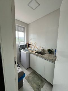 Apartamento disponível para locação anual no centro de Itapema