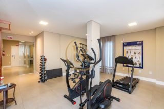 Apartamento à venda na Meia Praia