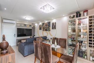 Apartamento à venda na Meia Praia