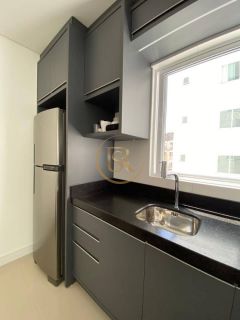 Apartamento disponível para locação anual mobiliado no bairro Morretes
