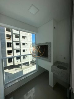Apartamento disponível para locação anual mobiliado no bairro Morretes