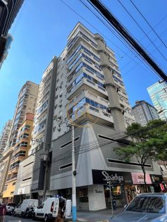 Apartamento à venda no bairro Meia Praia