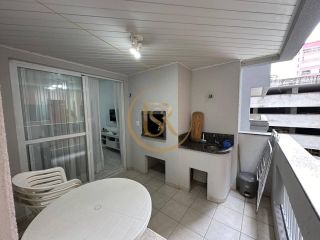 Apartamento à venda no bairro Meia Praia
